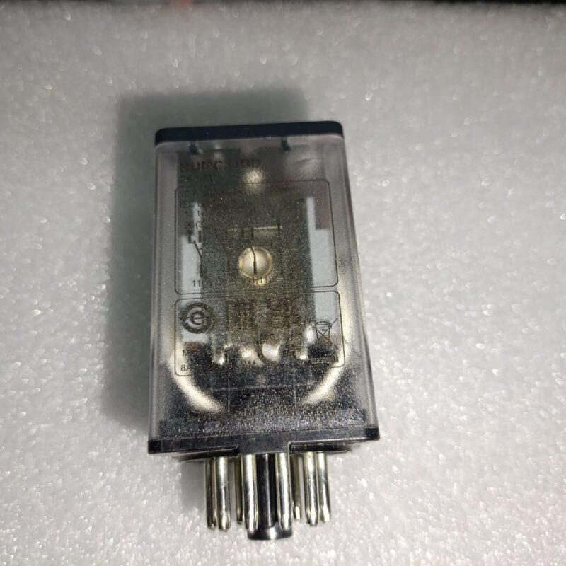 RELEVADOR SCHNEIDER RUMC31